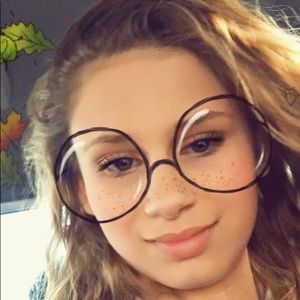 Meet your Posher, Jenna